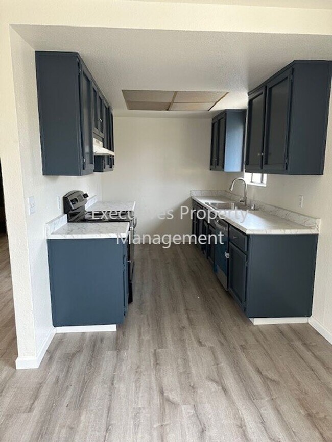 Foto del edificio - Apartment for Rent || 3363 San Mateo Ct Me...