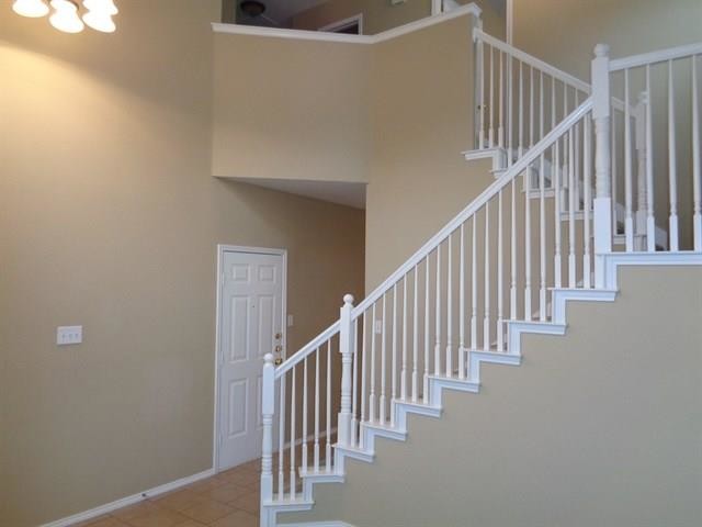 Building Photo - 1209 Shaker Run