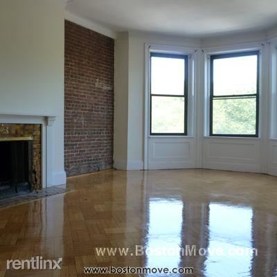 Building Photo - 468 Commonwealth Ave