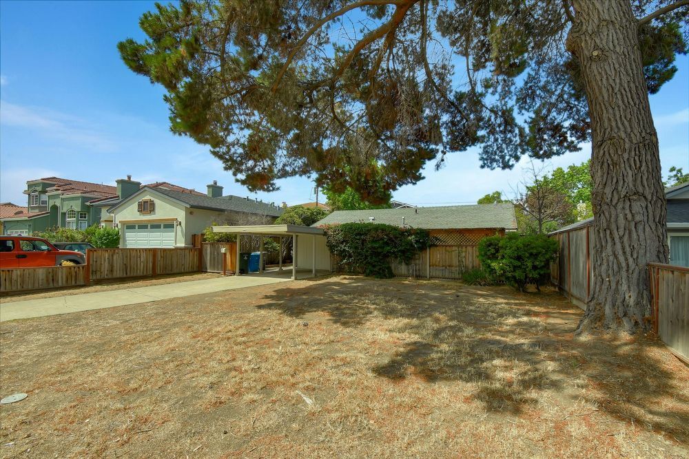 Primary Photo - Great Home Great Location Great Schools