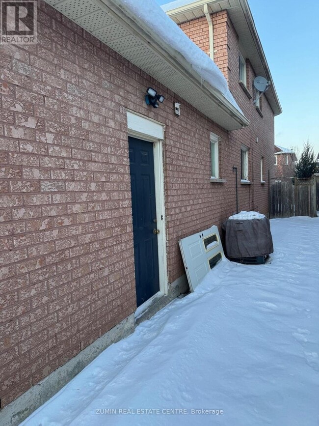 Building Photo - 7355 Aldergrove Ct