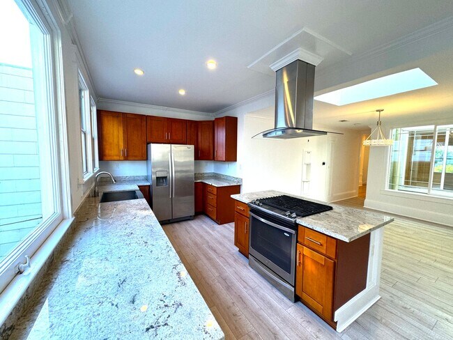 Building Photo - Bernal Heights: Unfurnished Single Family ...