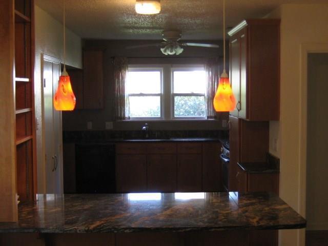 Foto del edificio - 5712 Chesterfield Ave