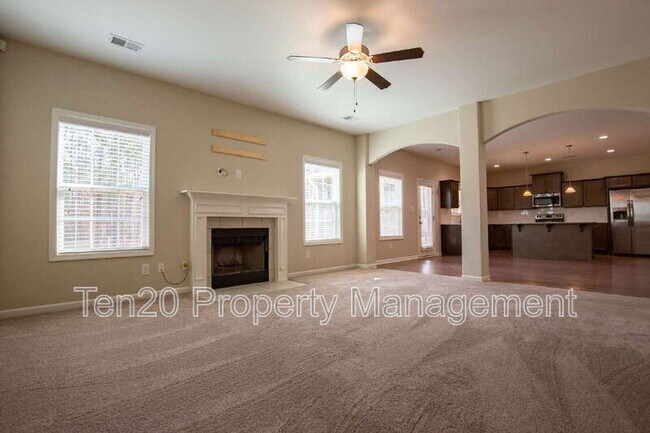 Foto del edificio - 122 Cedar Wy