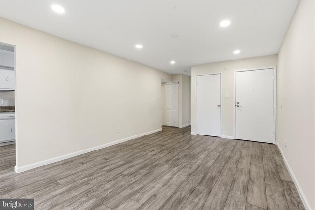 Foto del edificio - 598 Belmont Ave