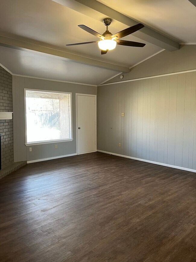 Foto del edificio - 3/2/2 South West Lubbock