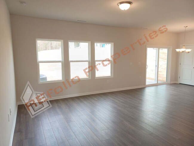 Foto del edificio - Bright 3 Bedroom, 2.5 Bath 2-Car Garage Ho...