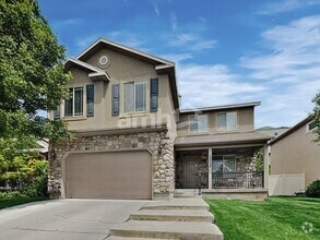 Building Photo - 10526 Doral Dr