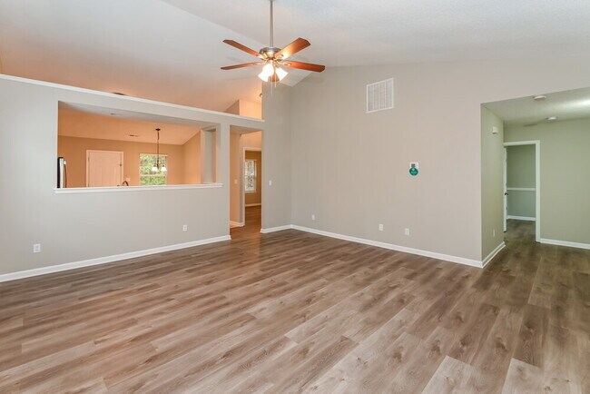 Building Photo - 3023 Edmonton Pl