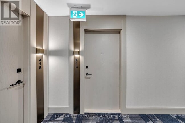 Building Photo - 1415 Dundas St E