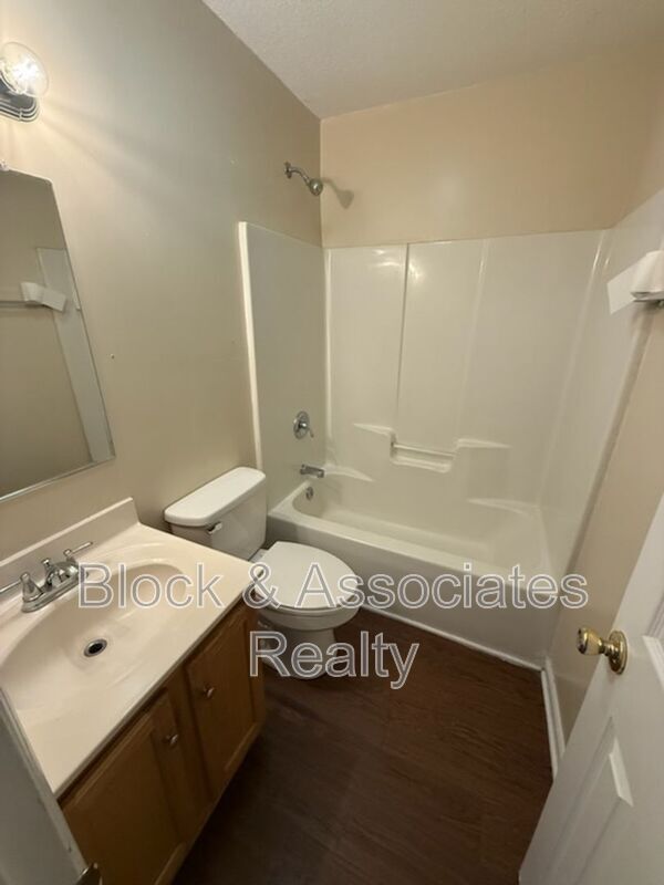 Foto del edificio - 1249 Old Liberty Rd