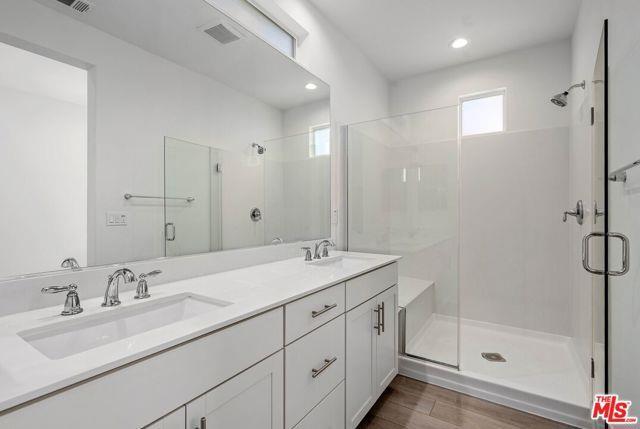 Building Photo - 649 Daniel Freeman Cir