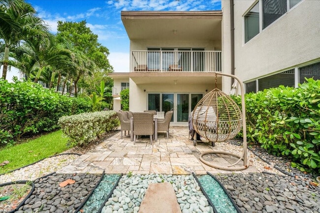 Foto del edificio - 1203 Hillsboro Mile