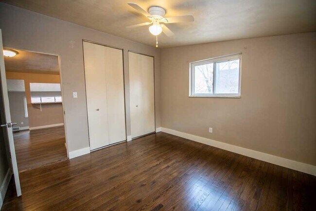 Building Photo - 7924 Edgewood Ave