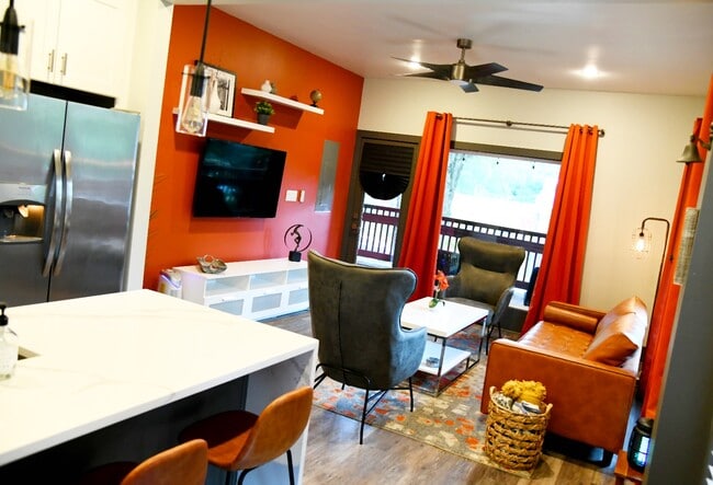 Photo - 762 Moreland Ave SE House