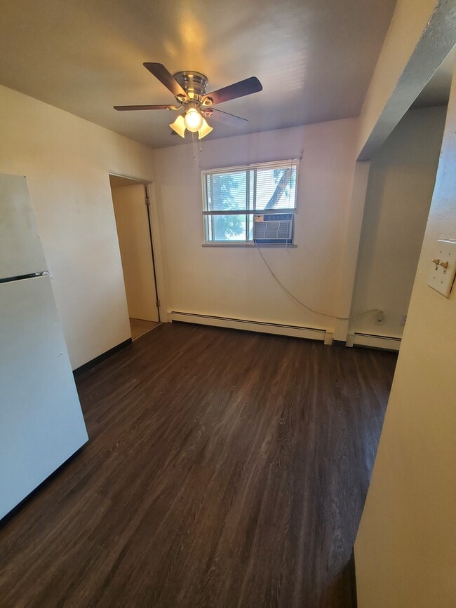 Building Photo - 9995 W 59th Pl