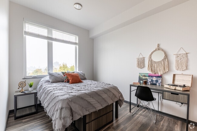 4BR, 4BA - 1,349 SF - The Flats at Chase