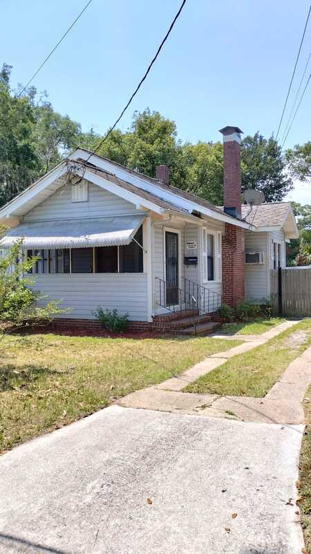 Primary Photo - 98 Andress St