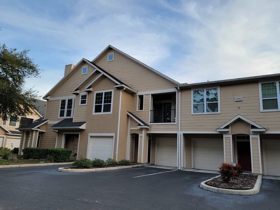 Primary Photo - 2045 Erving Cir