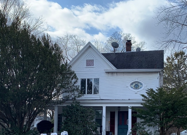 Building Photo - 247 Jefferson Heights