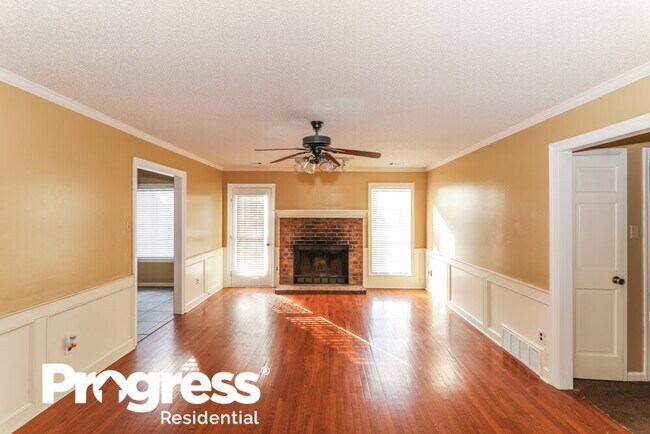 Building Photo - 3833 Altruria Rd