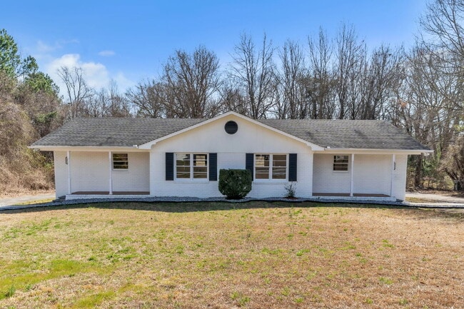 Building Photo - 2BR/1BA Townhome with Granite Countertops & Carport $1325/mo rent