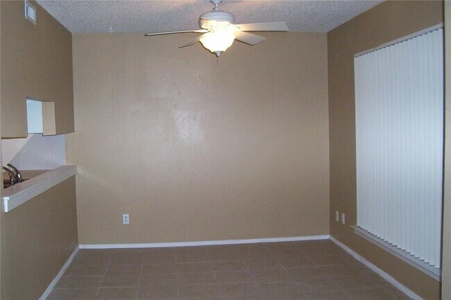 Foto del edificio - 6808 Thorncliffe Dr