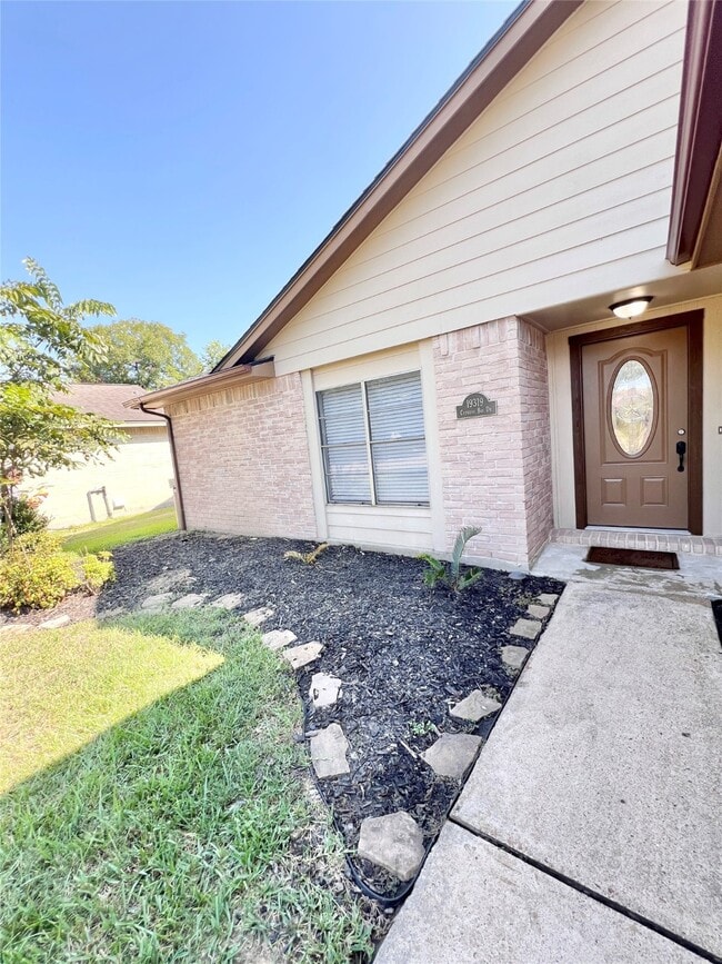 Building Photo - 19319 Cypress Bay Dr