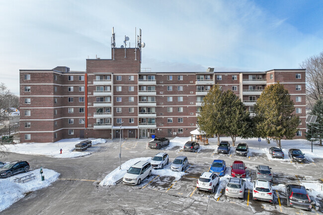 Building Photo - Trillium Apartments