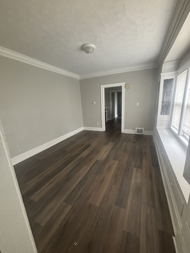 Foto del edificio - 3320 E 139th St