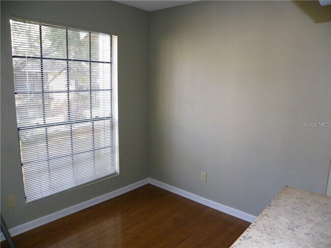 Building Photo - 8722 Mallard Reserve Dr