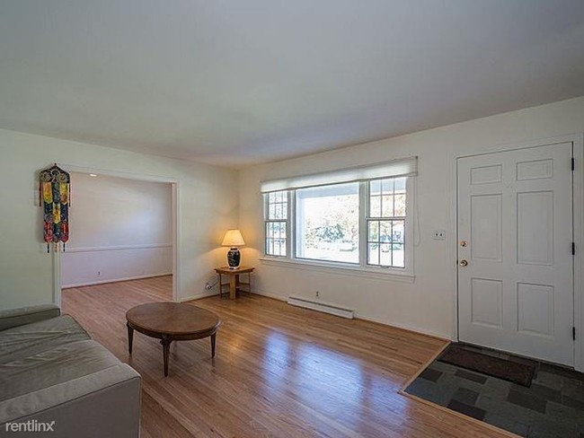 Building Photo - 4 br, 2 bath House - 2045 Norfolk St
