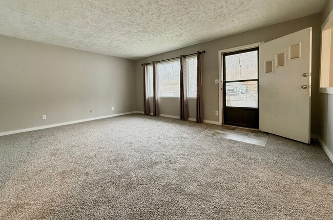 Photo - Quiet Cul-de-Sac Living in Council Bluffs House