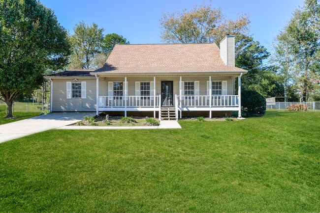 Building Photo - 6840 Briarwood Dr