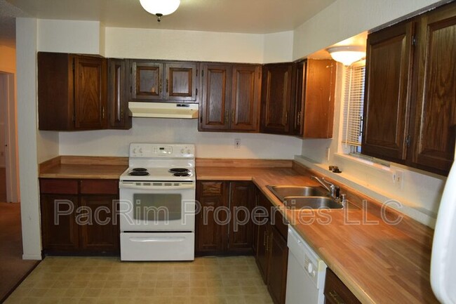 Building Photo - 8831 Cordell Cir