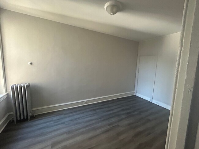 Foto del edificio - Large 4Br house with 4BTR PHA voucher !