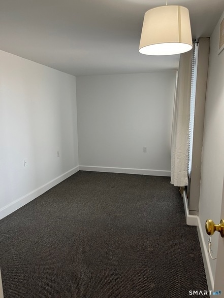 Building Photo - 60 Strawberry Hill Ave