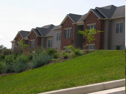 Hillside Apartments - The Hillside