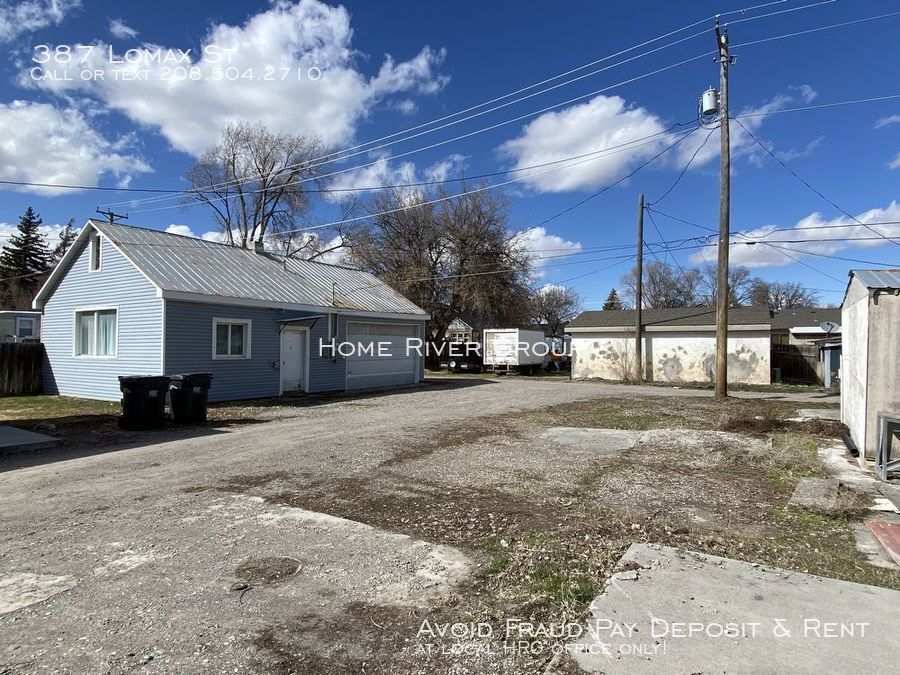 Primary Photo - 387 Lomax St