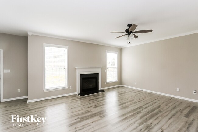 Building Photo - 6100 Ironwood Ct
