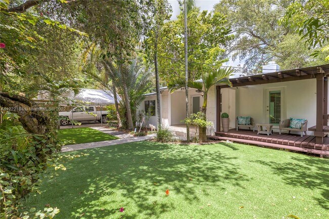 Foto del edificio - 2437 Tequesta Ln