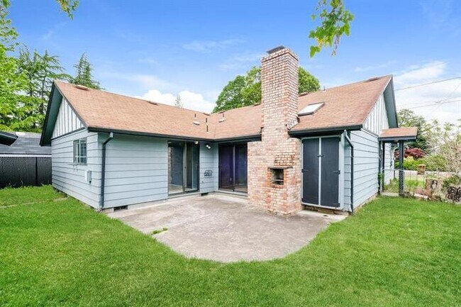 Foto del edificio - 415 South 17th Street, St. Helens, OR, 97051
