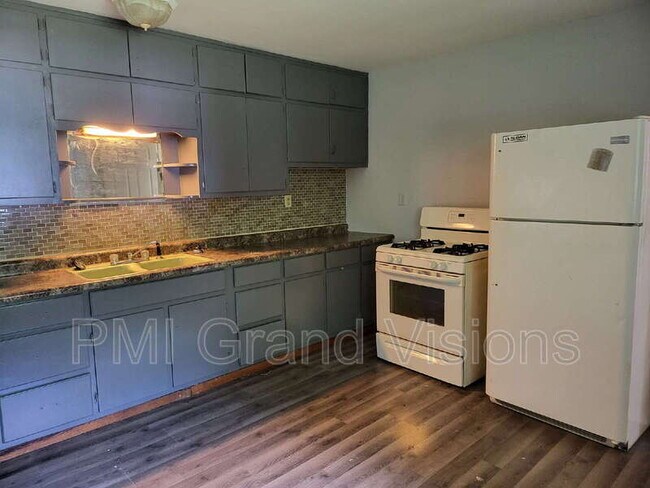 Foto del edificio - 1425 S Fairview Ave