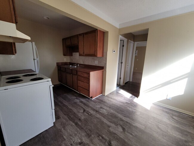 Foto del edificio - 16470 E 9 Mile Rd