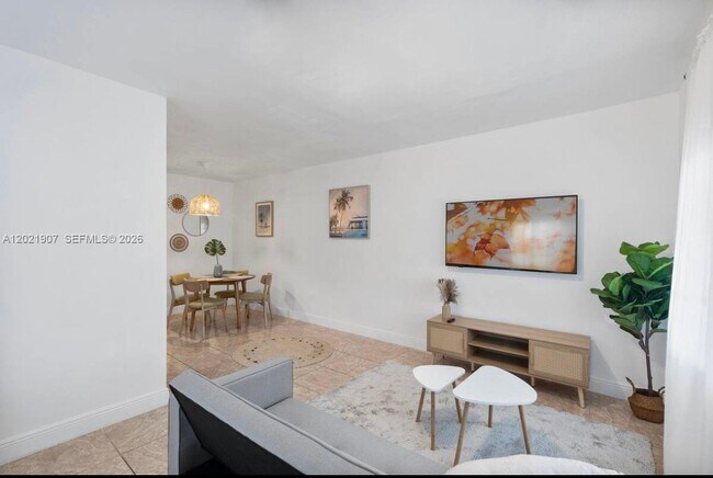Building Photo - 1947 NW 33rd St