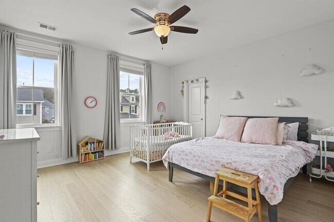 Foto del edificio - 1475 Hollenberg Ln