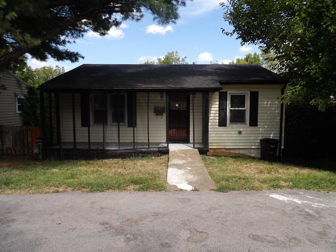 Primary Photo - 146 Allnutt Dr