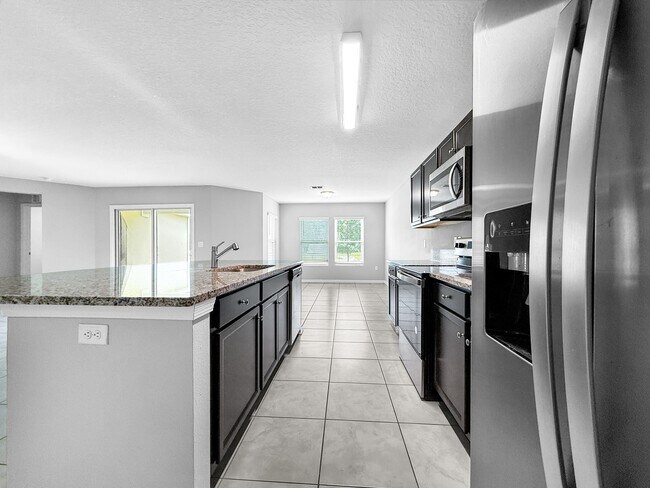 Building Photo - 9158 Open Fld Rd