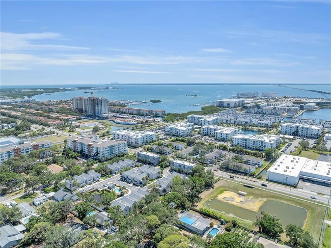 Foto del edificio - 4703 Jennings Bay Ct