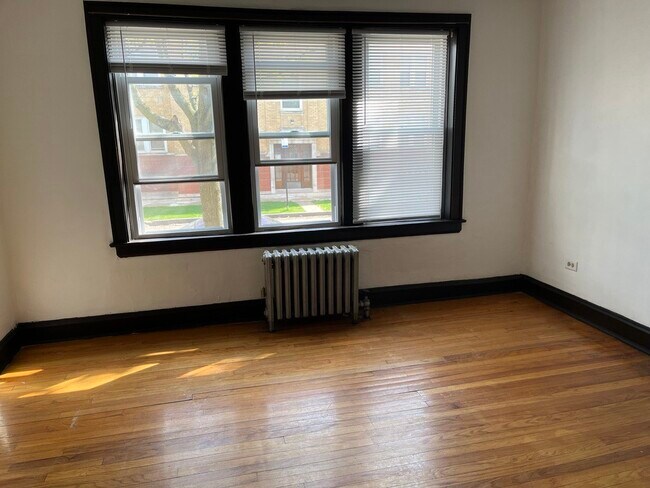 Foto del edificio - 2514 W 70th St